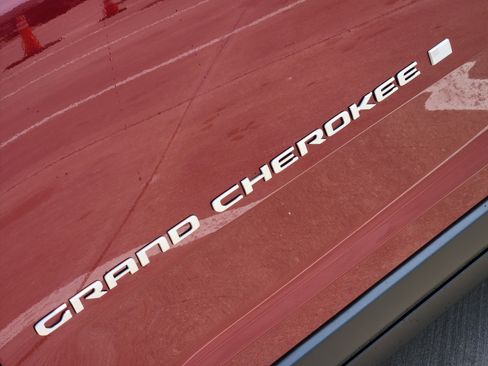 New 2026 Jeep Grand Cherokee L Laredo RWD image 7