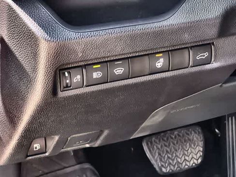 Used 2025 Toyota RAV4 XLE w/ Convenience Package AWD/4WD image 29