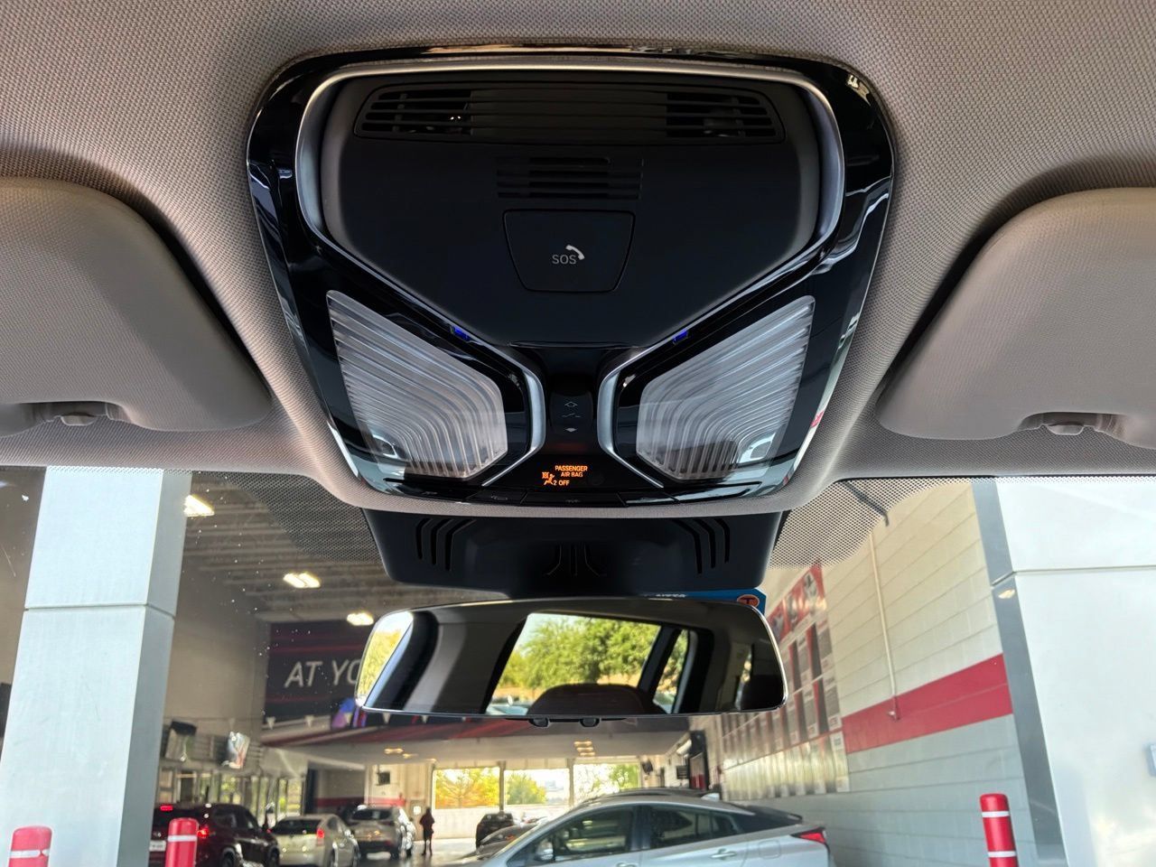 Used 2020 BMW X7 xDrive40i w/ Premium Package AWD/4WD image 28