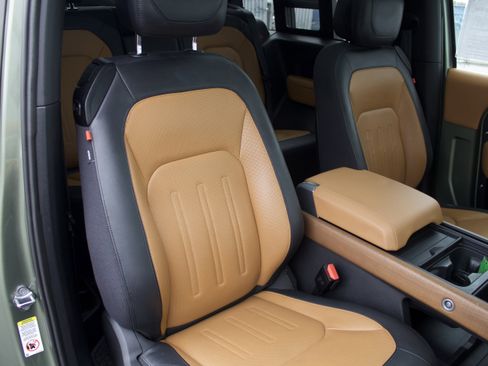 Used 2022 Land Rover Defender 90 X image 33