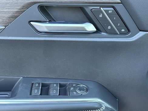 New 2026 GMC Acadia Denali w/ Super Cruise Package image 18