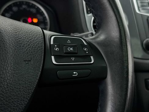 Used 2016 Volkswagen Tiguan SEL FWD image 30