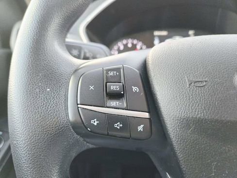 Used 2020 Ford Escape SE image 17