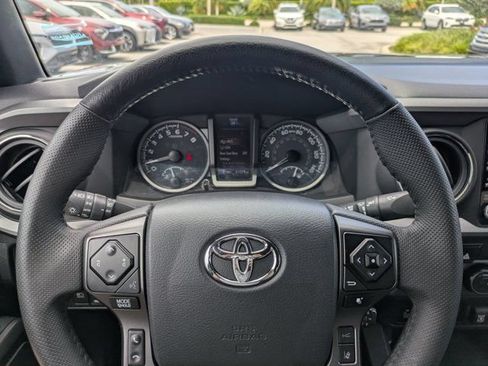 Used 2023 Toyota Tacoma TRD Off-Road w/ Technology Package AWD/4WD image 24