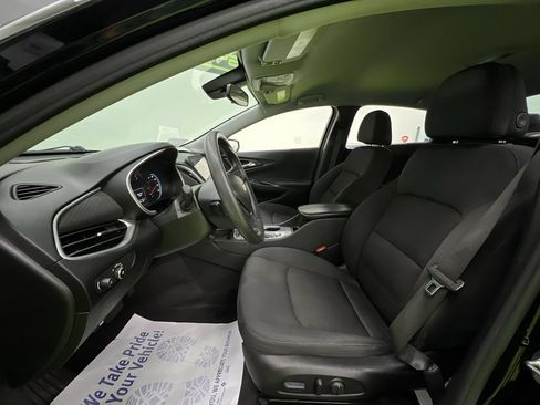 Used 2023 Chevrolet Malibu LT FWD image 17