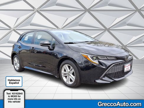 Used 2022 Toyota Corolla Hatchback image 1