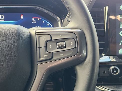 Used 2025 Chevrolet Silverado 2500 ZR2 w/ Technology Package AWD/4WD image 29