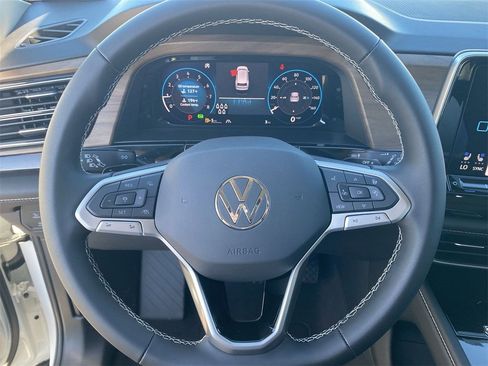 New 2026 Volkswagen Atlas SE image 19