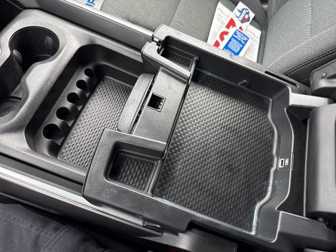 Used 2022 RAM 1500 Big Horn AWD/4WD image 32