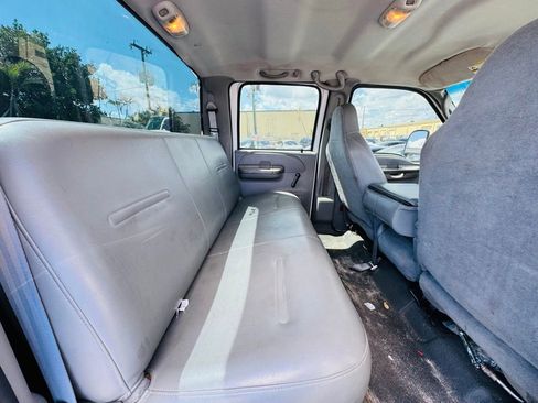 Used 2004 Ford F350 XL image 10