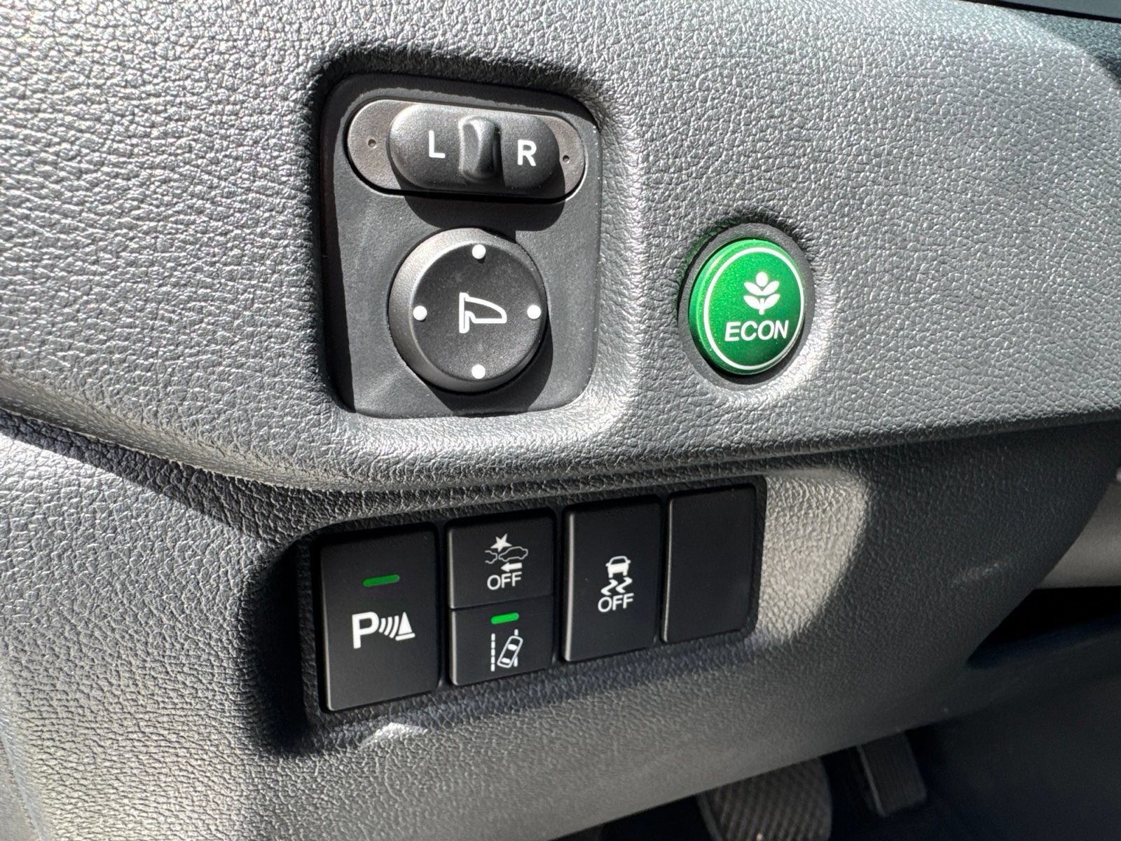 Used 2021 Honda Pilot Touring image 11