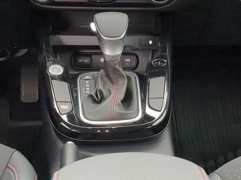 Certified 2025 Kia Soul GT-Line image 16