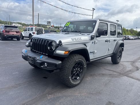 Used 2023 Jeep Wrangler Unlimited w/ Cold Weather Group AWD/4WD image 8