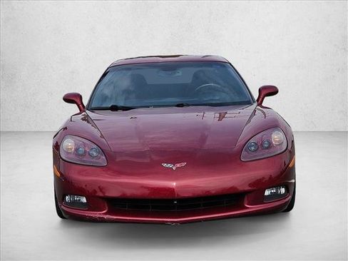 Used 2007 Chevrolet Corvette Coupe w/ Preferred Equipment Group RWD image 2