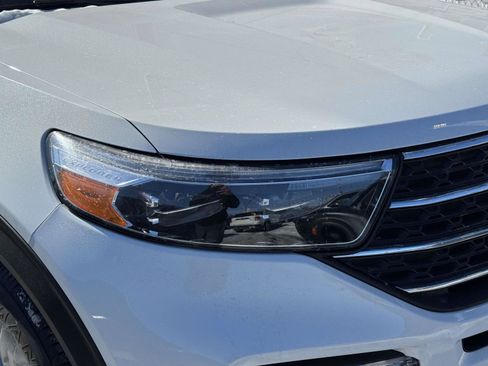 Certified 2022 Ford Explorer XLT w/ Equipment Group 202A image 6