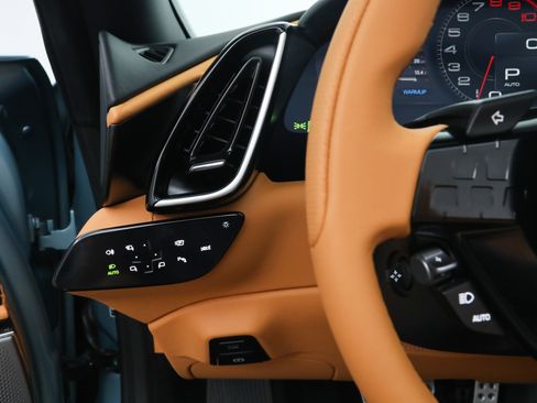 Certified 2025 Ferrari Roma Spider RWD image 29