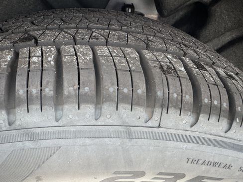 New 2026 Volvo XC60 B5 Core w/ Protection Package image 32