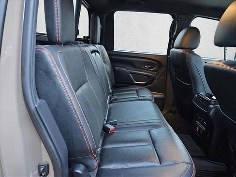Used 2022 Nissan Titan PRO-4X w/ Pro-4x Convenience Package AWD/4WD image 14