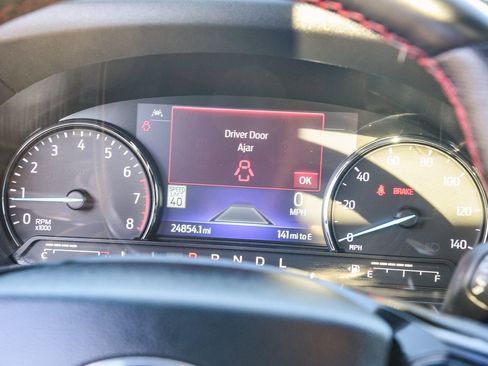 Used 2022 Ford Explorer ST-Line w/ Class IV Trailer Tow Package image 30