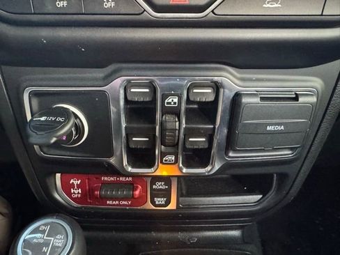 Used 2022 Jeep Gladiator Rubicon w/ LED Lighting Group image 20