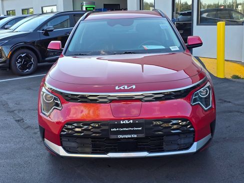 Certified 2023 Kia Niro Wind w/ Wind Preserve Package FWD image 2