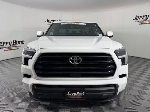 Used 2025 Toyota Sequoia SR5 AWD/4WD image 4