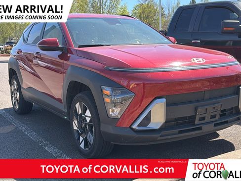 Used 2025 Hyundai Kona SEL image 1