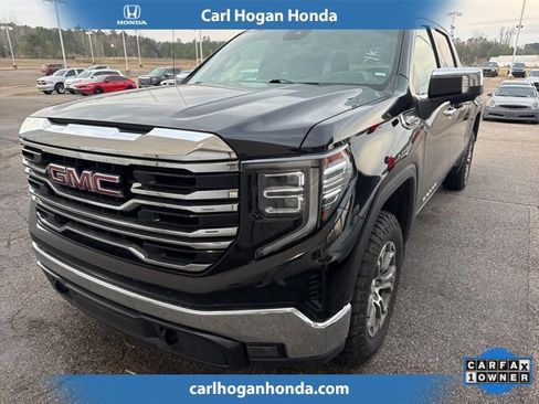 Used 2025 GMC Sierra 1500 SLT image 1