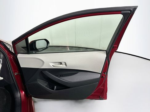 Used 2023 Toyota Corolla LE FWD image 29