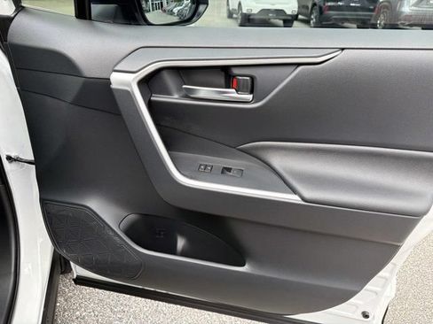 Certified 2024 Toyota RAV4 SE AWD/4WD image 15