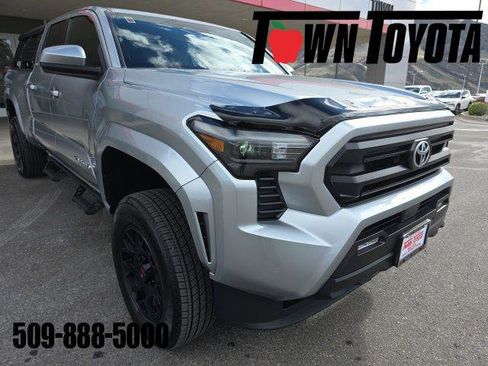 Certified 2025 Toyota Tacoma SR5 image 1