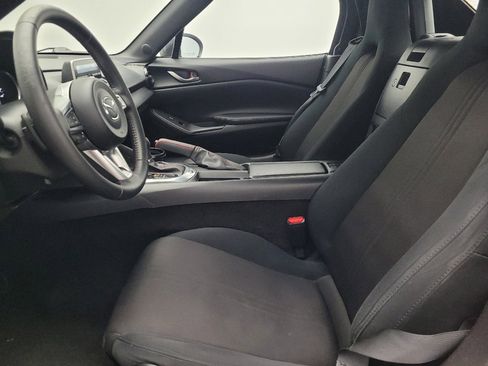 Used 2016 MAZDA MX-5 Miata Sport image 18