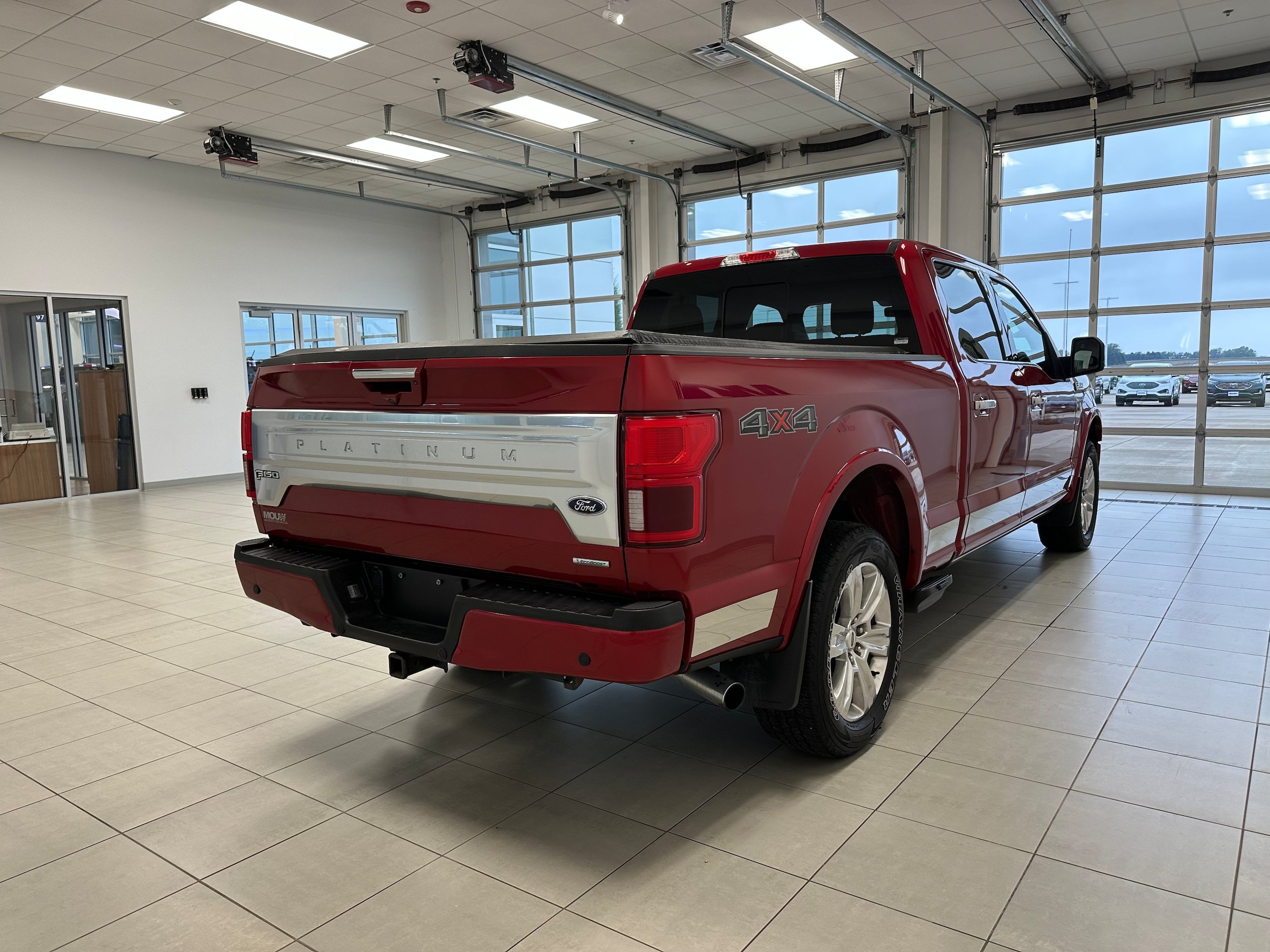 Used 2020 Ford F150 Platinum w/ Equipment Group 701A Luxury AWD/4WD image 5