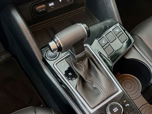 Used 2023 Kia Sportage EX image 25