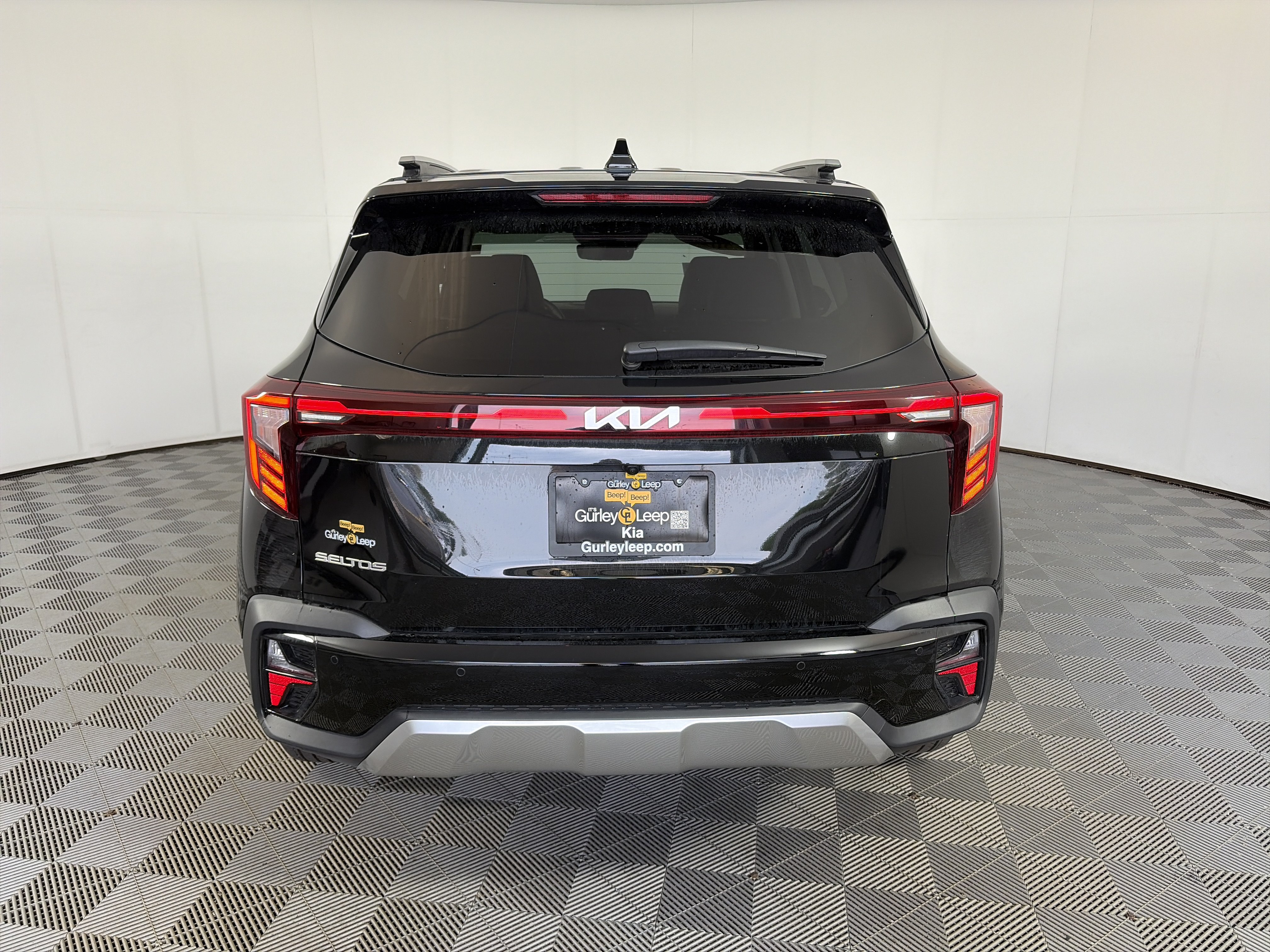 Certified 2026 Kia Seltos EX FWD image 9