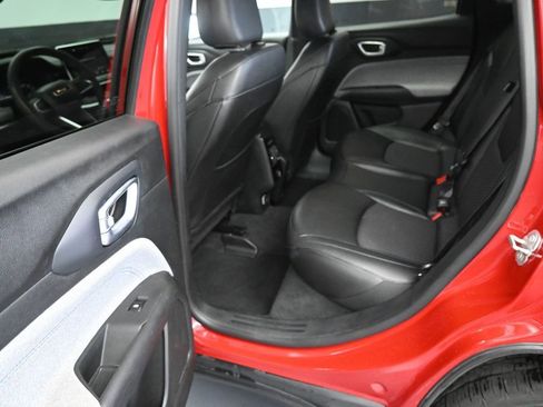 Used 2024 Jeep Compass Latitude w/ Altitude Special Edition image 16