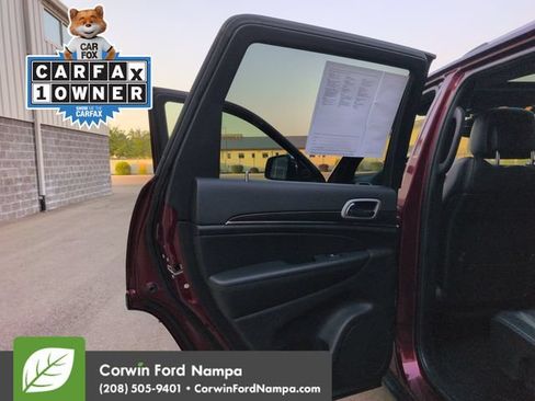 Used 2021 Jeep Grand Cherokee Limited w/ Trailer Tow Group IV AWD/4WD image 24