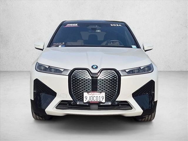 Certified 2024 BMW iX xDrive50 w/ Premium Package AWD/4WD image 2