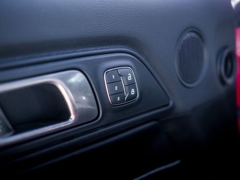 Used 2021 Ford Mustang Shelby GT500 w/ Technology Package image 15