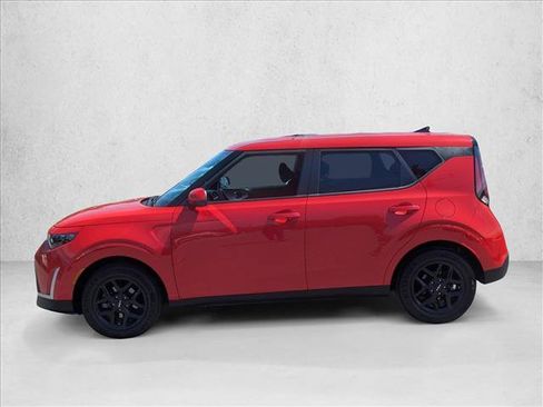 Used 2024 Kia Soul LX w/ Option Group 015 FWD image 9