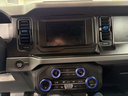 Certified 2023 Ford Bronco Black Diamond w/ Sasquatch Package image 21