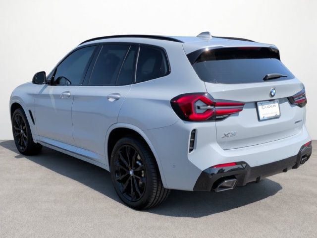 Used 2024 BMW X3 sDrive30i w/ Premium Package RWD image 3