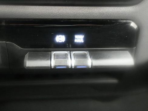 Used 2024 RAM 2500 Big Horn image 19