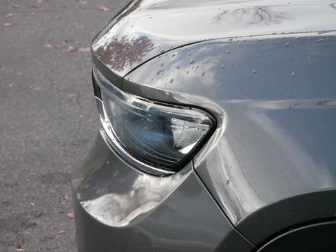 Used 2024 Jeep Grand Cherokee L Limited w/ Luxury Tech Group II image 16