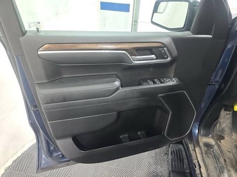 Used 2022 Chevrolet Silverado 1500 RST w/ Protection Package AWD/4WD image 9