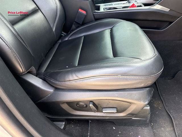 Used 2024 Ford Explorer XLT w/ Equipment Group 202A RWD image 12