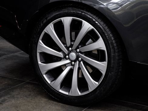 Used 2023 Land Rover Range Rover Autobiography image 63