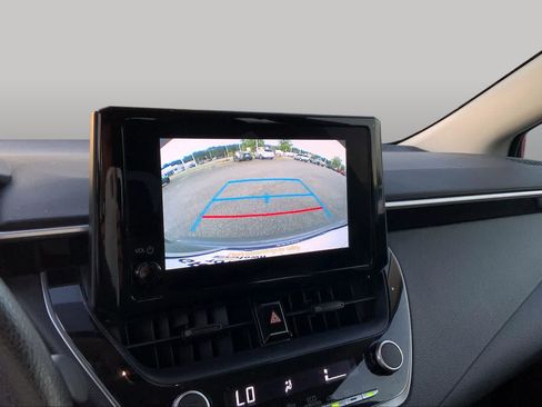 Used 2024 Toyota Corolla LE FWD image 28