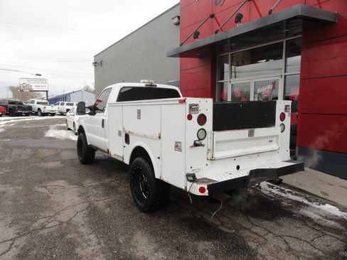 Used 2000 Ford F250 4x4 Regular Cab Super Duty image 3