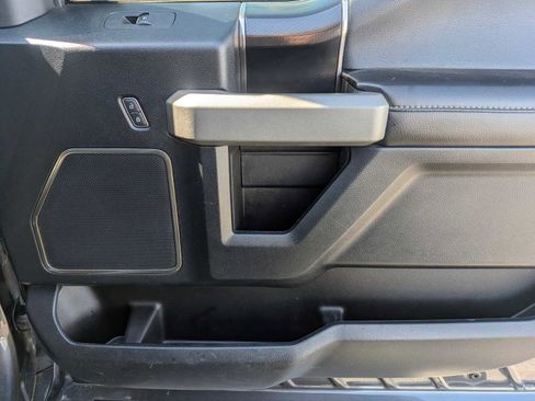 Used 2018 Ford F150 Raptor w/ Equipment Group 802A Luxury image 22